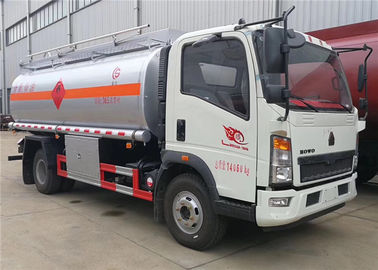 China Sinotruck HOWO 4x2 10M3 10000 Liter van de Brandstoftankwagen de Olie tankt de Tanker Bowser van de Vrachtwagenbrandstof bij leverancier