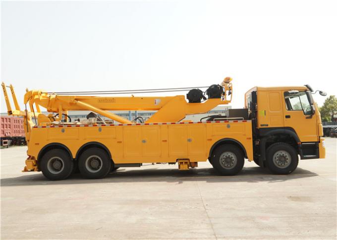 Van het Slepenvrachtwagens 8X4 van de weg Zwaar Redding Dieseltype/Handtransmissietype