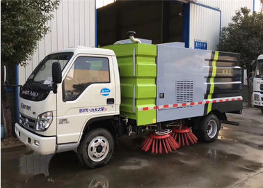 China Foton 5000 -6000 L Straat die Vacuümmachinevrachtwagen voor Hoofdwegen schoonmaken leverancier